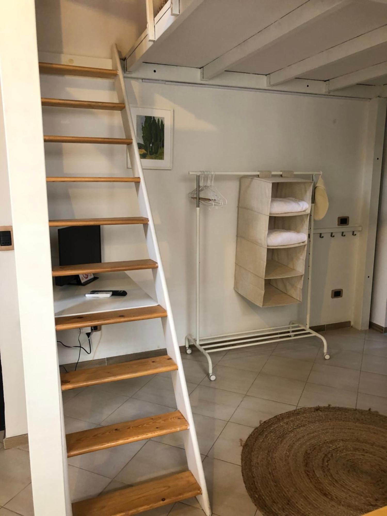 Casina Di Nina Lägenhet Livorno Exteriör bild
