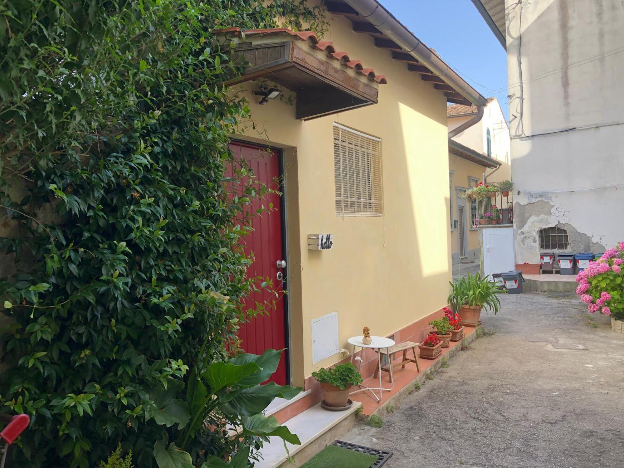 Casina Di Nina Lägenhet Livorno Exteriör bild